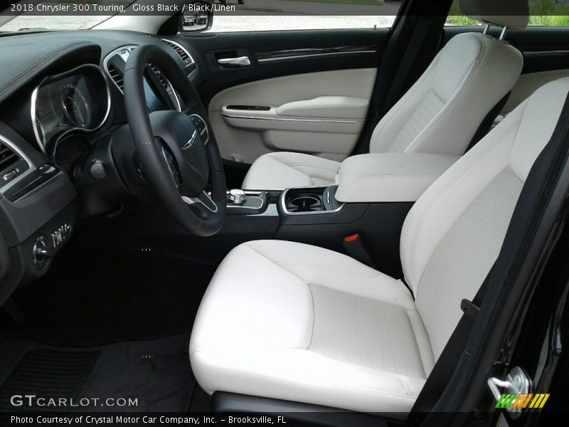 Gloss Black / Black/Linen 2018 Chrysler 300 Touring