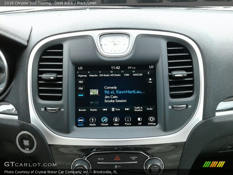 Gloss Black / Black/Linen 2018 Chrysler 300 Touring