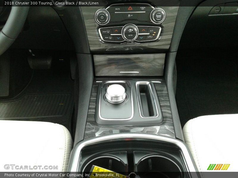 Gloss Black / Black/Linen 2018 Chrysler 300 Touring
