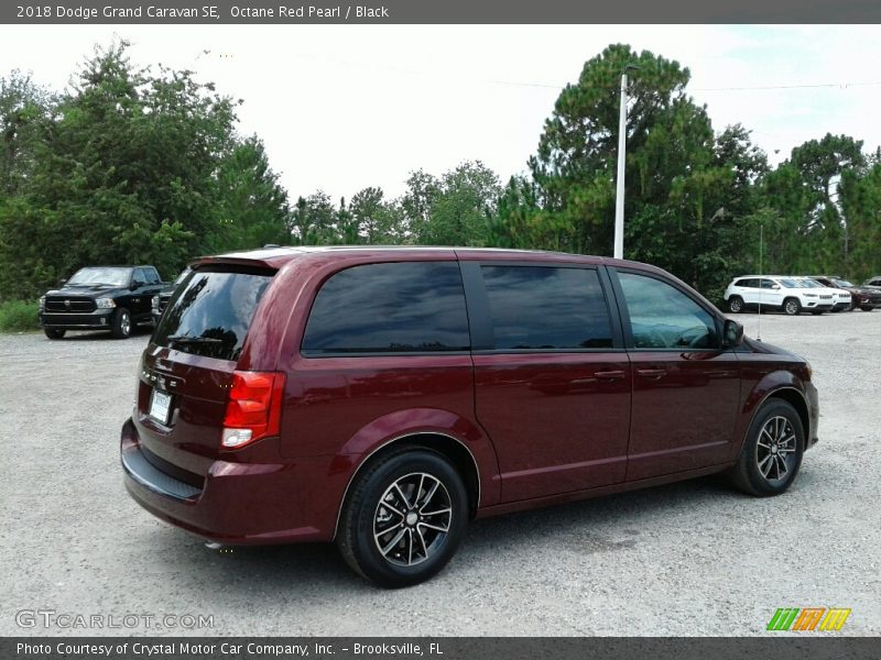 Octane Red Pearl / Black 2018 Dodge Grand Caravan SE