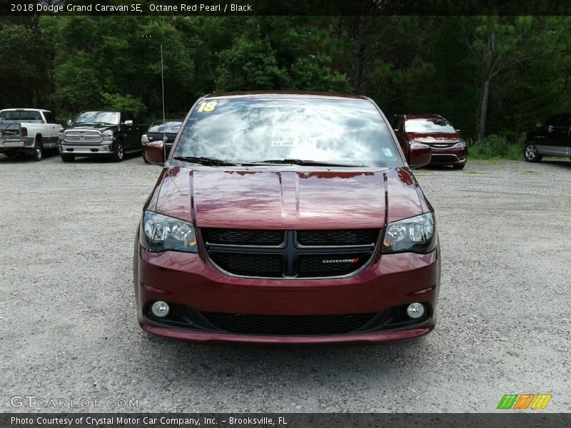 Octane Red Pearl / Black 2018 Dodge Grand Caravan SE