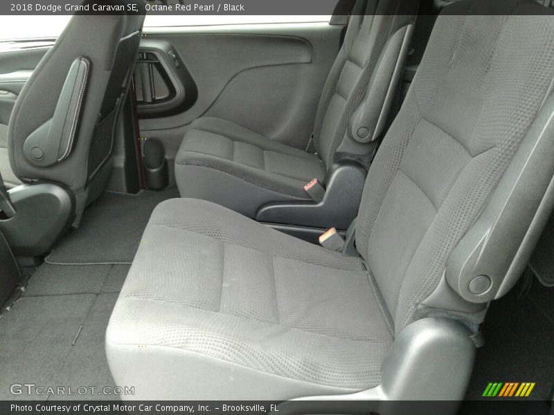 Octane Red Pearl / Black 2018 Dodge Grand Caravan SE