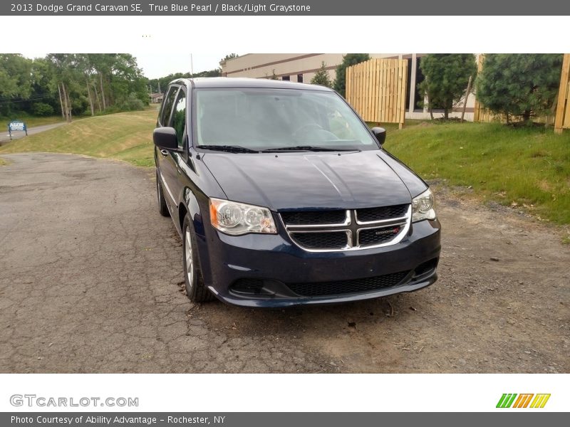 True Blue Pearl / Black/Light Graystone 2013 Dodge Grand Caravan SE