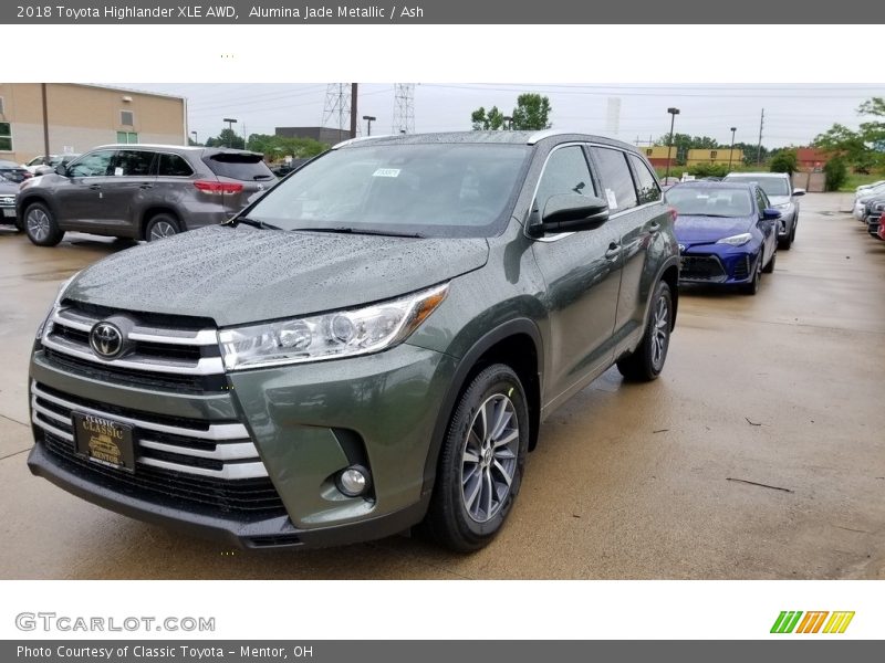 Alumina Jade Metallic / Ash 2018 Toyota Highlander XLE AWD