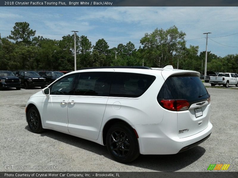 Bright White / Black/Alloy 2018 Chrysler Pacifica Touring Plus