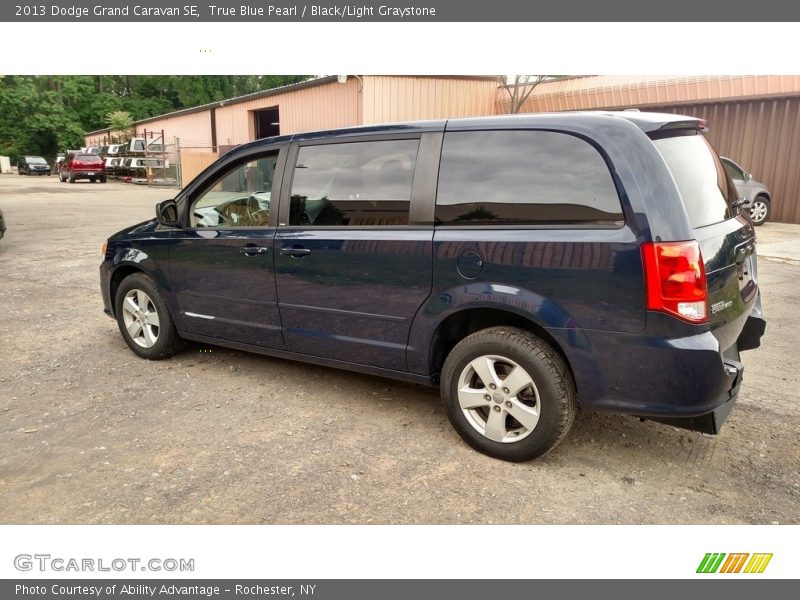 True Blue Pearl / Black/Light Graystone 2013 Dodge Grand Caravan SE