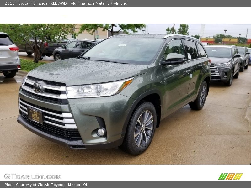 Alumina Jade Metallic / Almond 2018 Toyota Highlander XLE AWD