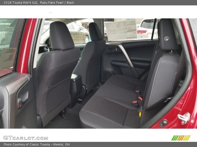 Ruby Flare Pearl / Black 2018 Toyota RAV4 XLE