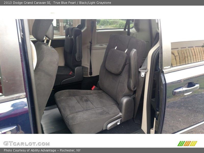 True Blue Pearl / Black/Light Graystone 2013 Dodge Grand Caravan SE