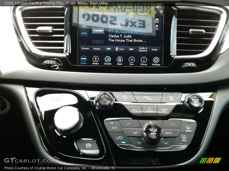 Bright White / Black/Alloy 2018 Chrysler Pacifica Touring Plus