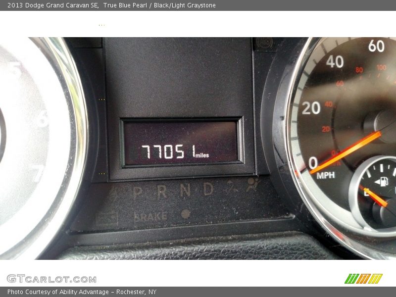 True Blue Pearl / Black/Light Graystone 2013 Dodge Grand Caravan SE