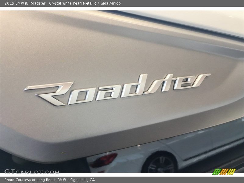 2019 i8 Roadster Logo
