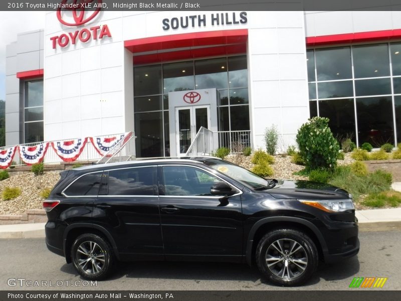 Midnight Black Metallic / Black 2016 Toyota Highlander XLE AWD