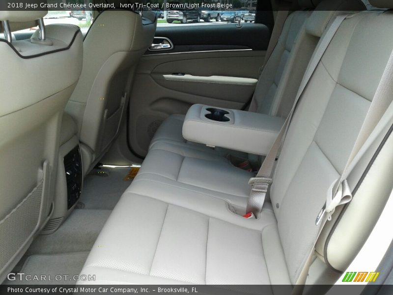 Ivory Tri-Coat / Brown/Light Frost Beige 2018 Jeep Grand Cherokee Overland