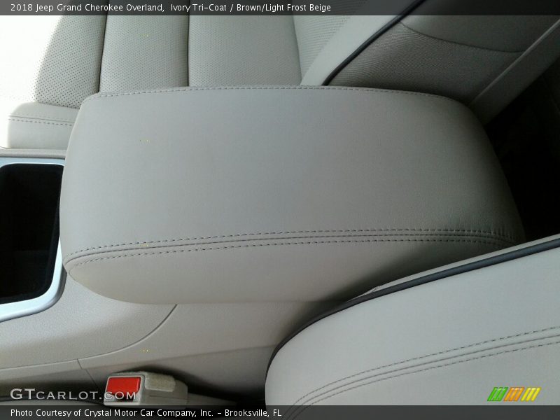 Ivory Tri-Coat / Brown/Light Frost Beige 2018 Jeep Grand Cherokee Overland