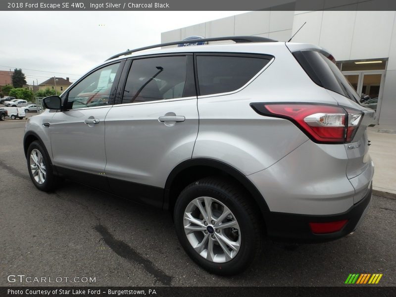 Ingot Silver / Charcoal Black 2018 Ford Escape SE 4WD