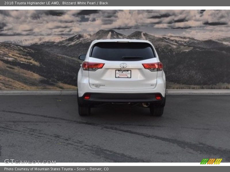 Blizzard White Pearl / Black 2018 Toyota Highlander LE AWD
