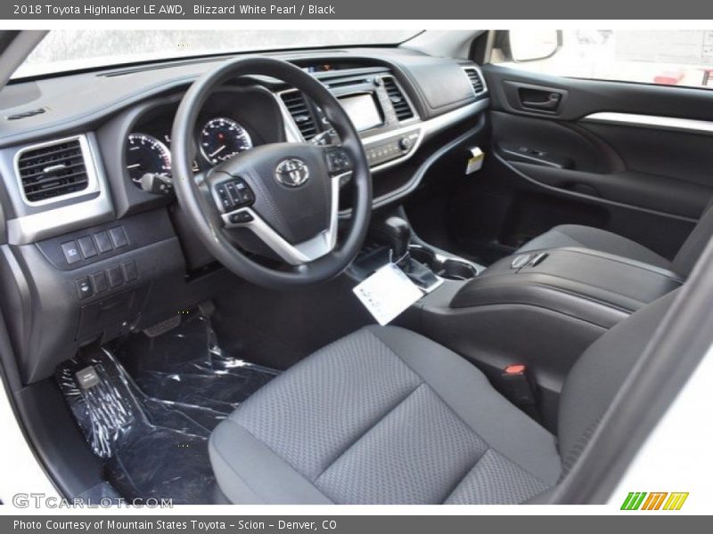 Blizzard White Pearl / Black 2018 Toyota Highlander LE AWD