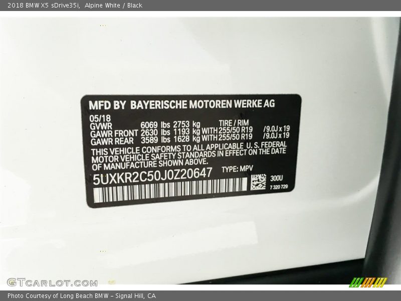 Alpine White / Black 2018 BMW X5 sDrive35i