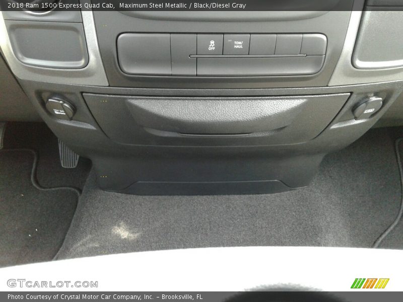 Maximum Steel Metallic / Black/Diesel Gray 2018 Ram 1500 Express Quad Cab