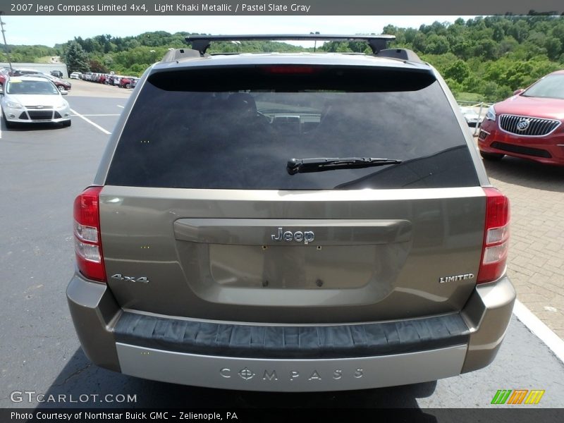 Light Khaki Metallic / Pastel Slate Gray 2007 Jeep Compass Limited 4x4