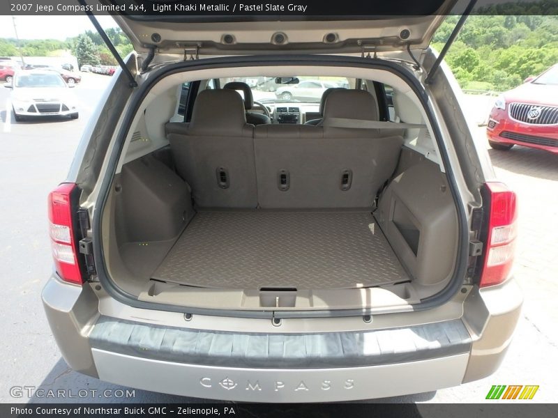 Light Khaki Metallic / Pastel Slate Gray 2007 Jeep Compass Limited 4x4