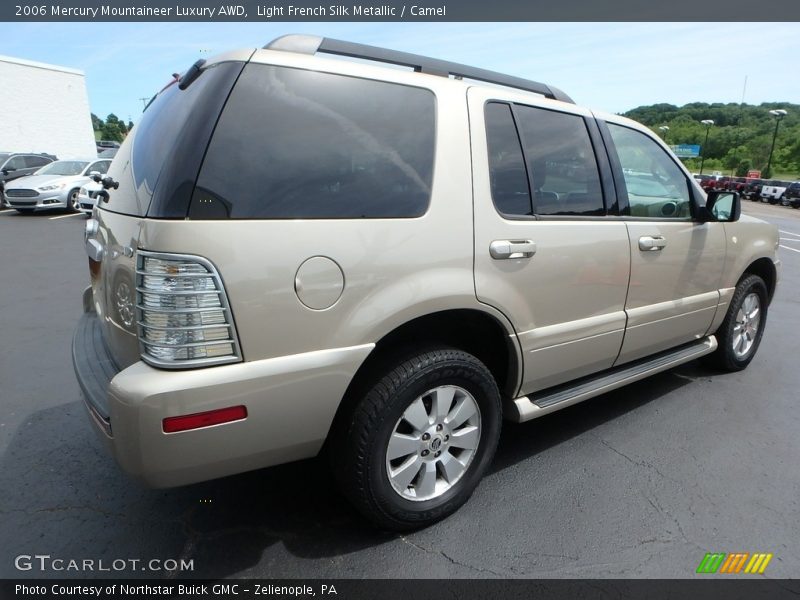 Light French Silk Metallic / Camel 2006 Mercury Mountaineer Luxury AWD