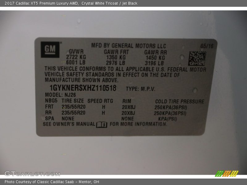 Crystal White Tricoat / Jet Black 2017 Cadillac XT5 Premium Luxury AWD