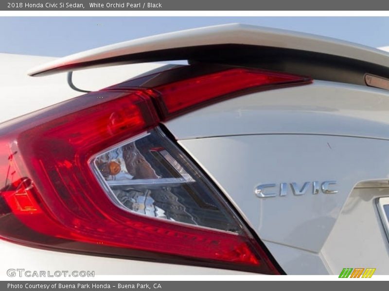 White Orchid Pearl / Black 2018 Honda Civic Si Sedan