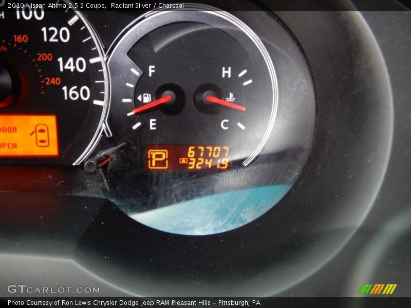 Radiant Silver / Charcoal 2010 Nissan Altima 2.5 S Coupe