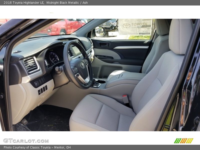 Midnight Black Metallic / Ash 2018 Toyota Highlander LE
