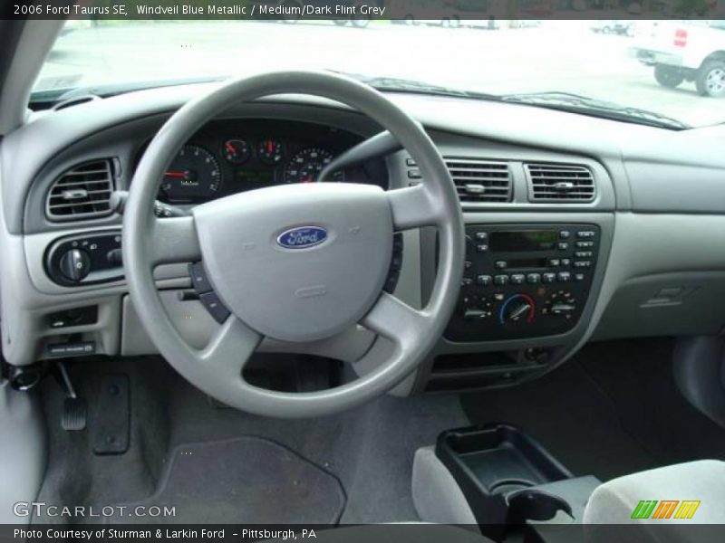 Windveil Blue Metallic / Medium/Dark Flint Grey 2006 Ford Taurus SE