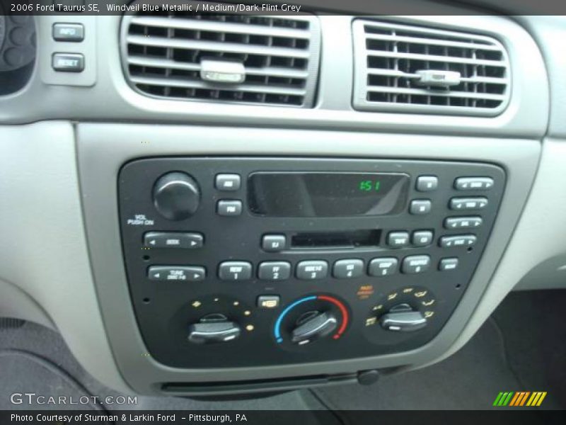Windveil Blue Metallic / Medium/Dark Flint Grey 2006 Ford Taurus SE