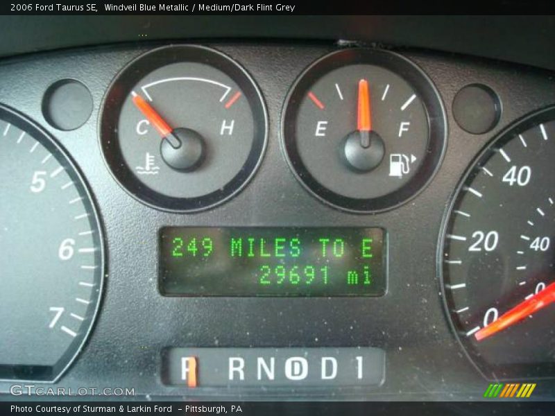 Windveil Blue Metallic / Medium/Dark Flint Grey 2006 Ford Taurus SE