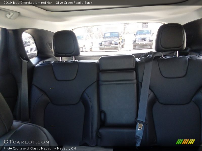Olive Green Pearl / Black 2019 Jeep Cherokee Limited 4x4