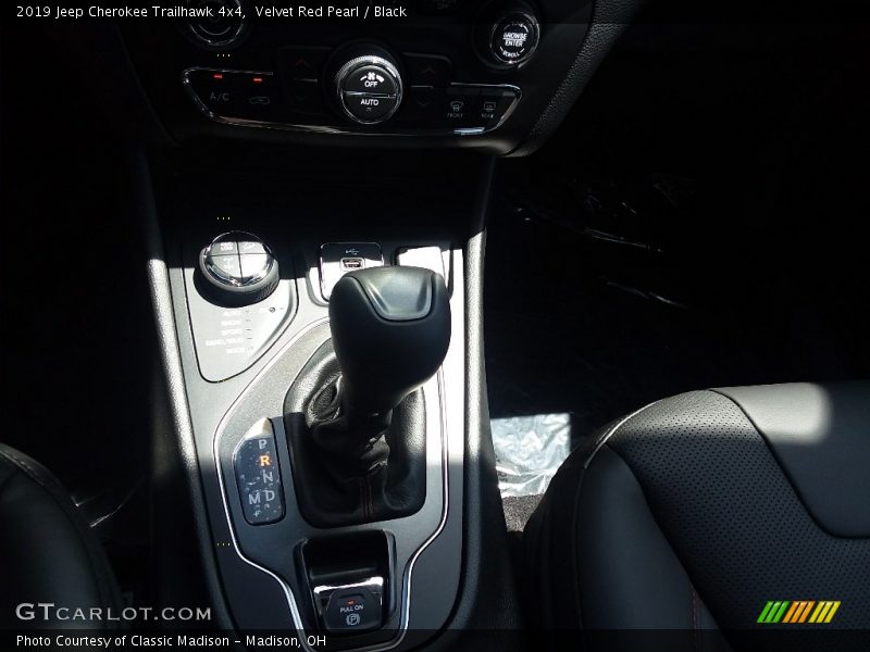 Velvet Red Pearl / Black 2019 Jeep Cherokee Trailhawk 4x4