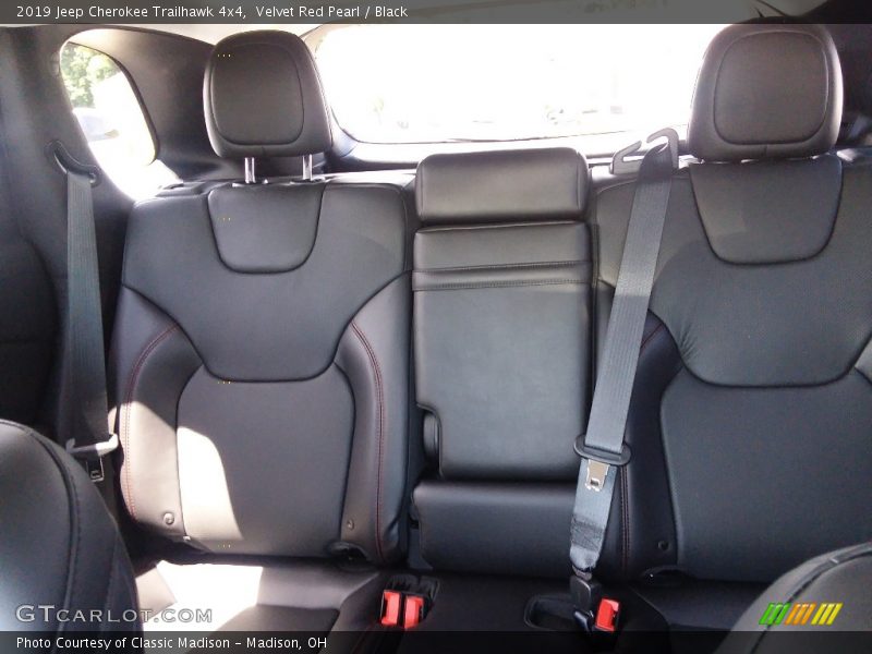 Velvet Red Pearl / Black 2019 Jeep Cherokee Trailhawk 4x4