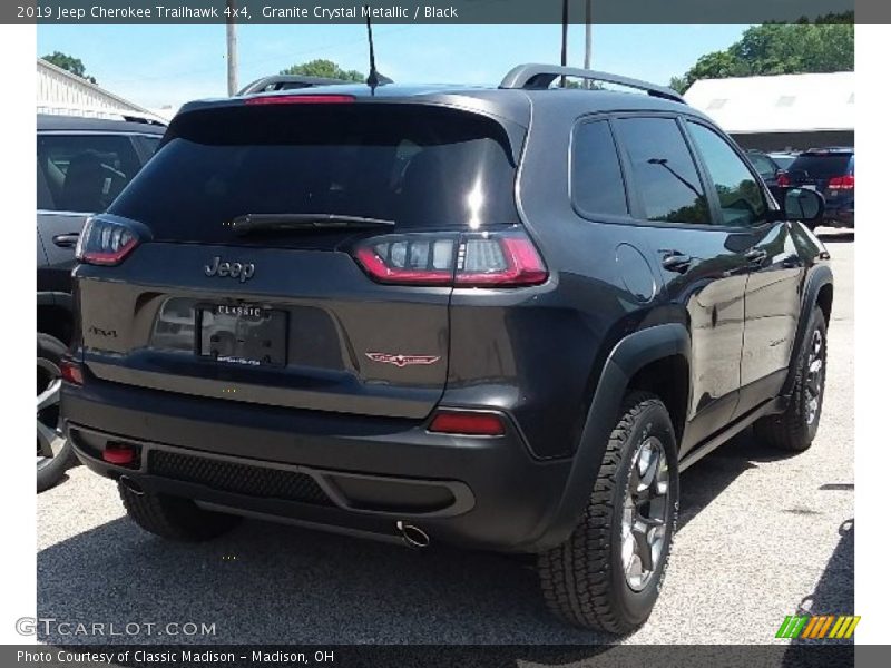 Granite Crystal Metallic / Black 2019 Jeep Cherokee Trailhawk 4x4