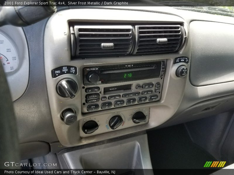 Silver Frost Metallic / Dark Graphite 2001 Ford Explorer Sport Trac 4x4