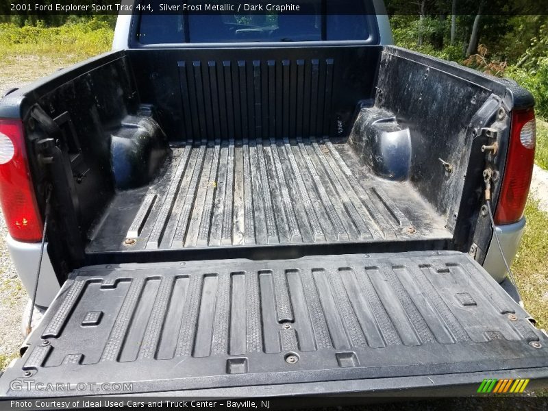 Silver Frost Metallic / Dark Graphite 2001 Ford Explorer Sport Trac 4x4