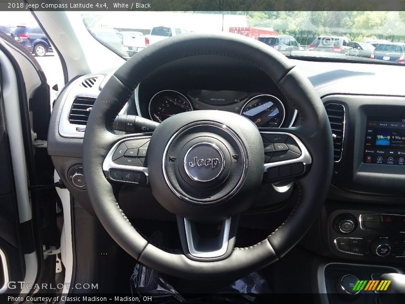 White / Black 2018 Jeep Compass Latitude 4x4