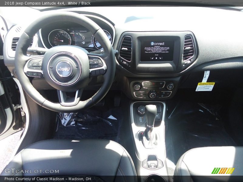 White / Black 2018 Jeep Compass Latitude 4x4