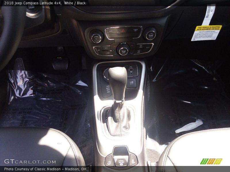 White / Black 2018 Jeep Compass Latitude 4x4