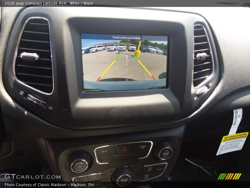 White / Black 2018 Jeep Compass Latitude 4x4