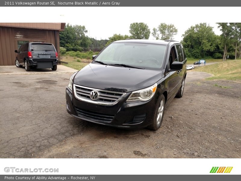 Nocturne Black Metallic / Aero Gray 2011 Volkswagen Routan SE