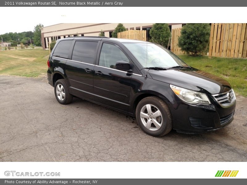 Nocturne Black Metallic / Aero Gray 2011 Volkswagen Routan SE