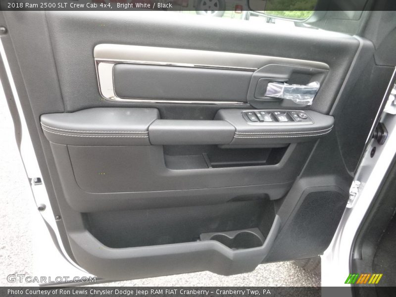 Bright White / Black 2018 Ram 2500 SLT Crew Cab 4x4