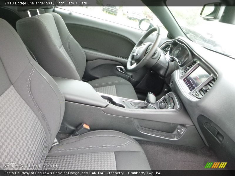 Pitch Black / Black 2018 Dodge Challenger SXT