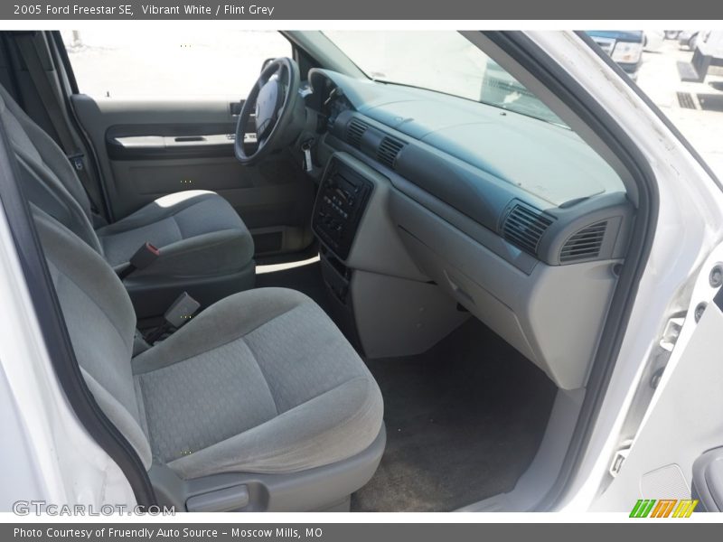 Vibrant White / Flint Grey 2005 Ford Freestar SE
