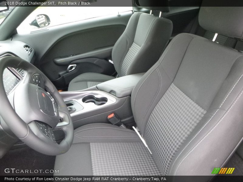 Pitch Black / Black 2018 Dodge Challenger SXT